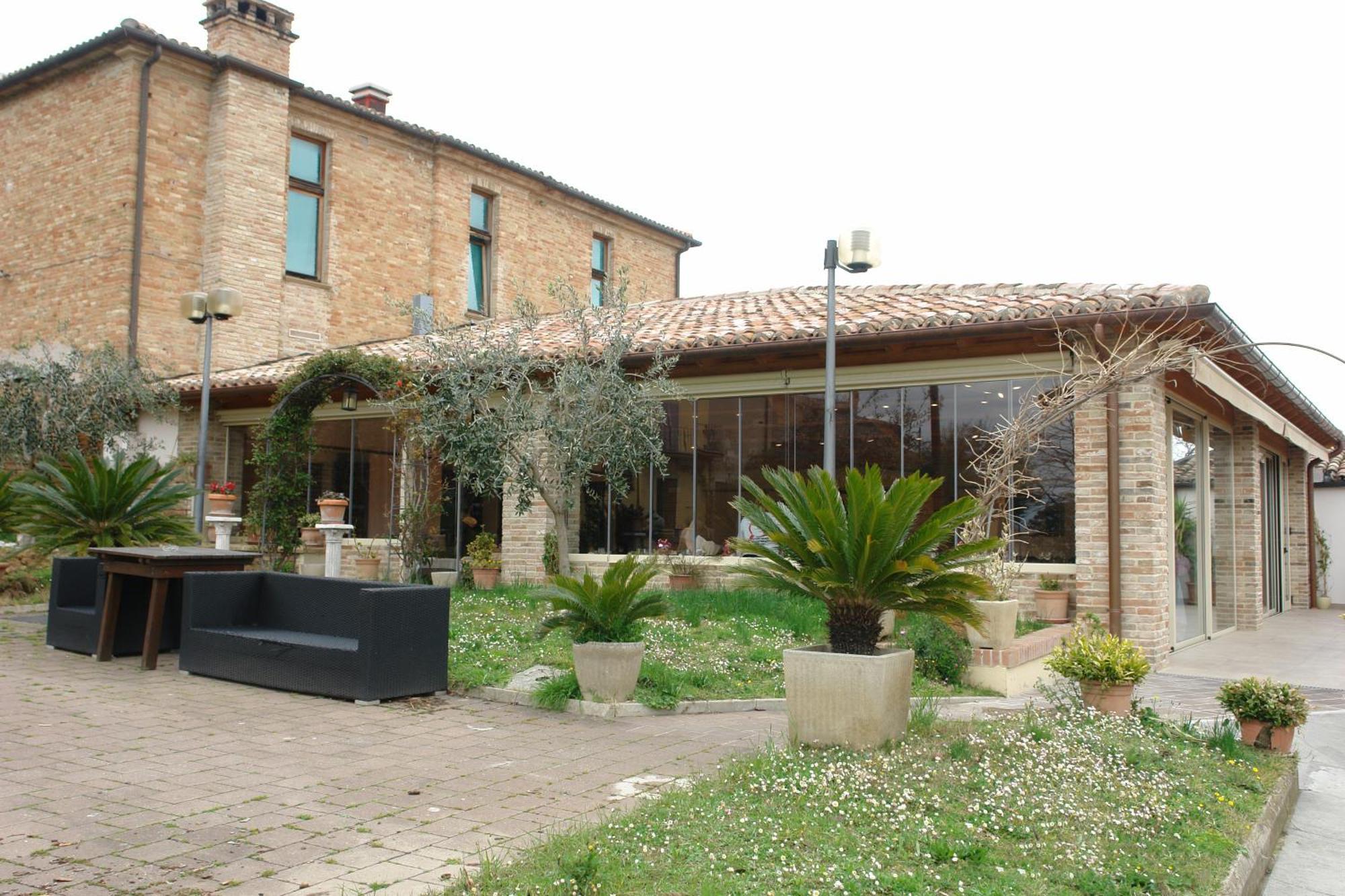 Il Castagno Hotel Orciano di Pesaro Exterior photo